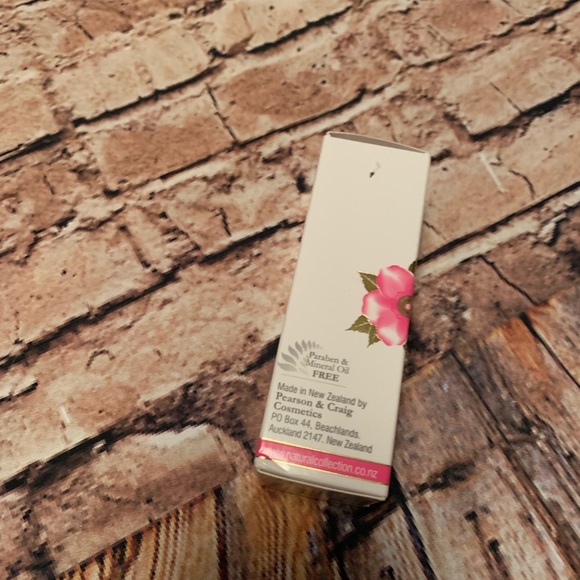 lanoline collagen infused with vitamin c eye serum